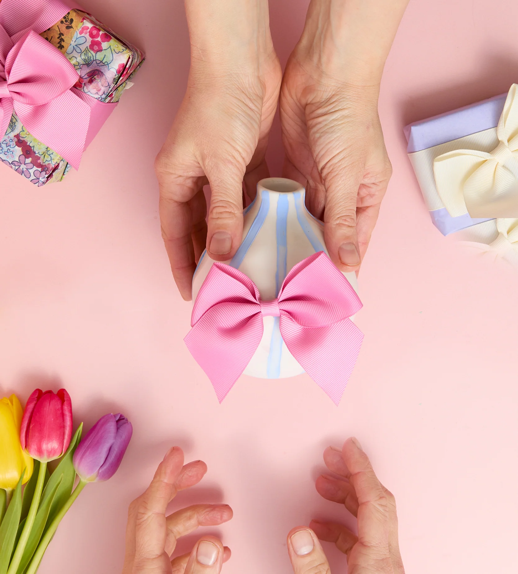 Mom's Keepsake Vase - Image 2
