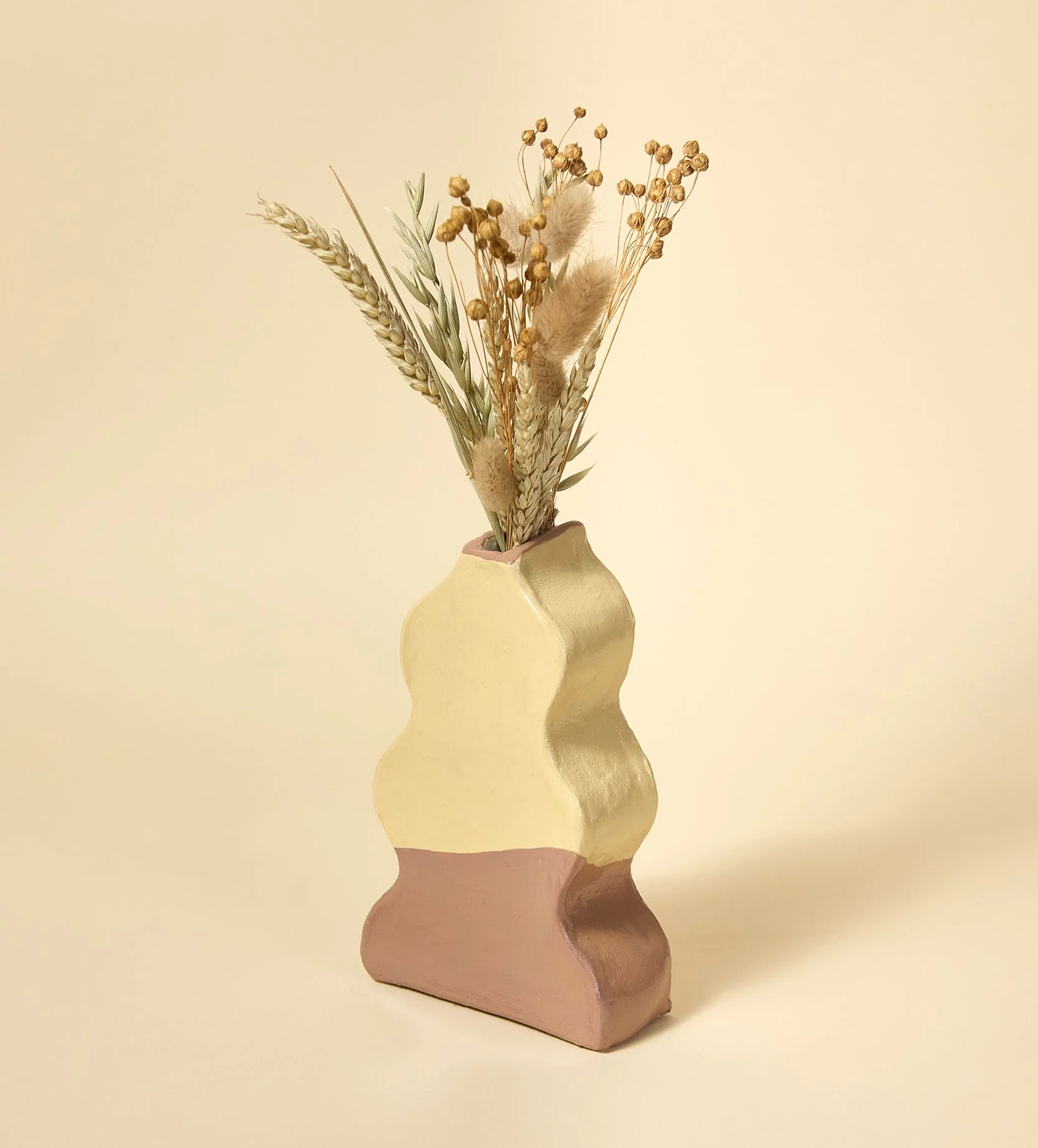 Blissful Blooms Minimalist Vase - Image 26